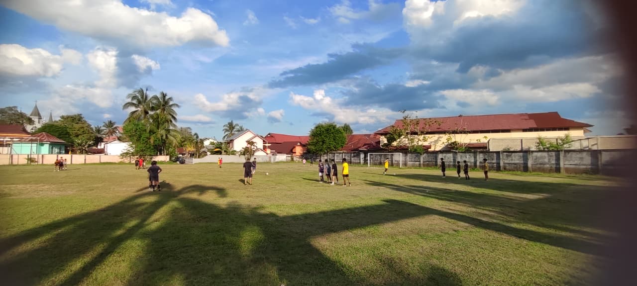 OLAH RAGA SEPAK BOLA