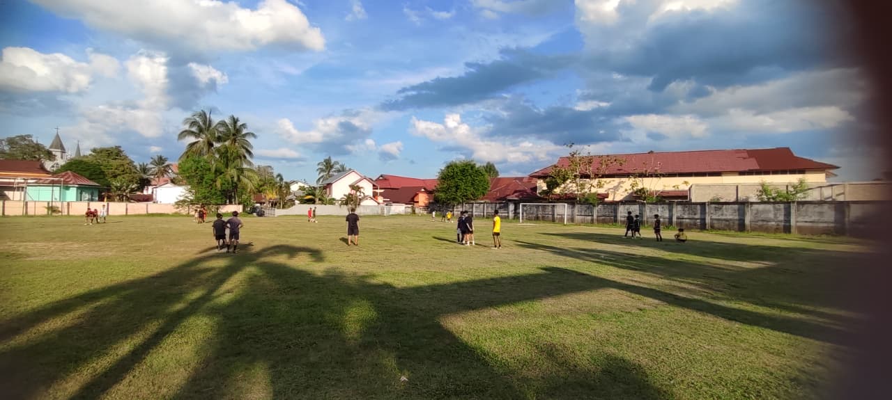 OLAH RAGA SEPAK BOLA